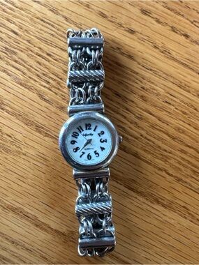 Infinity Watch Woman’s Mother Of Pearl Face Silver Adjustable Metal Strap Vintag